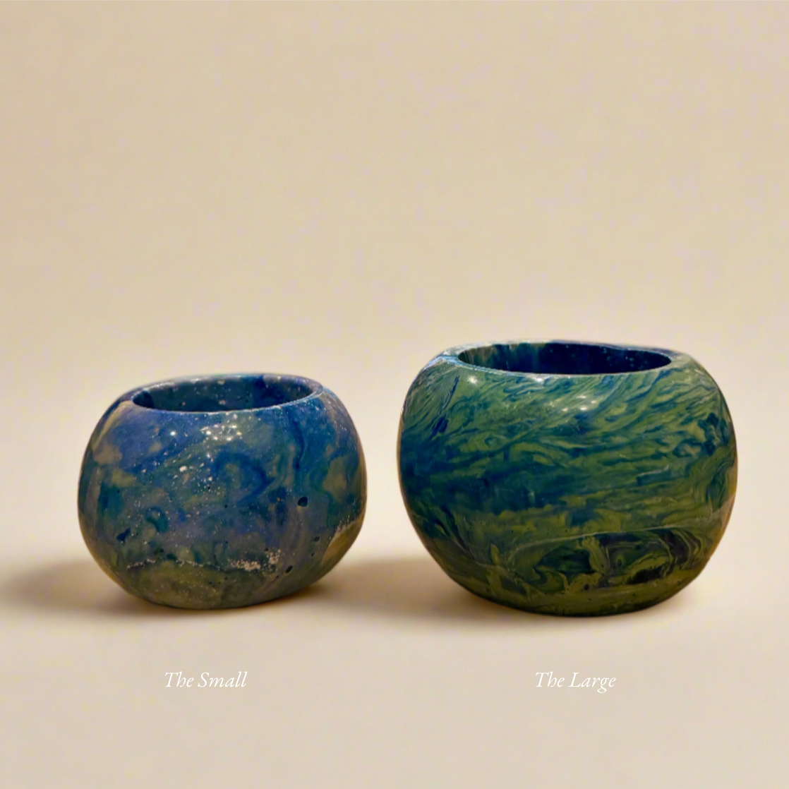 Womenmart Resin Globe Catch All Blue view 3