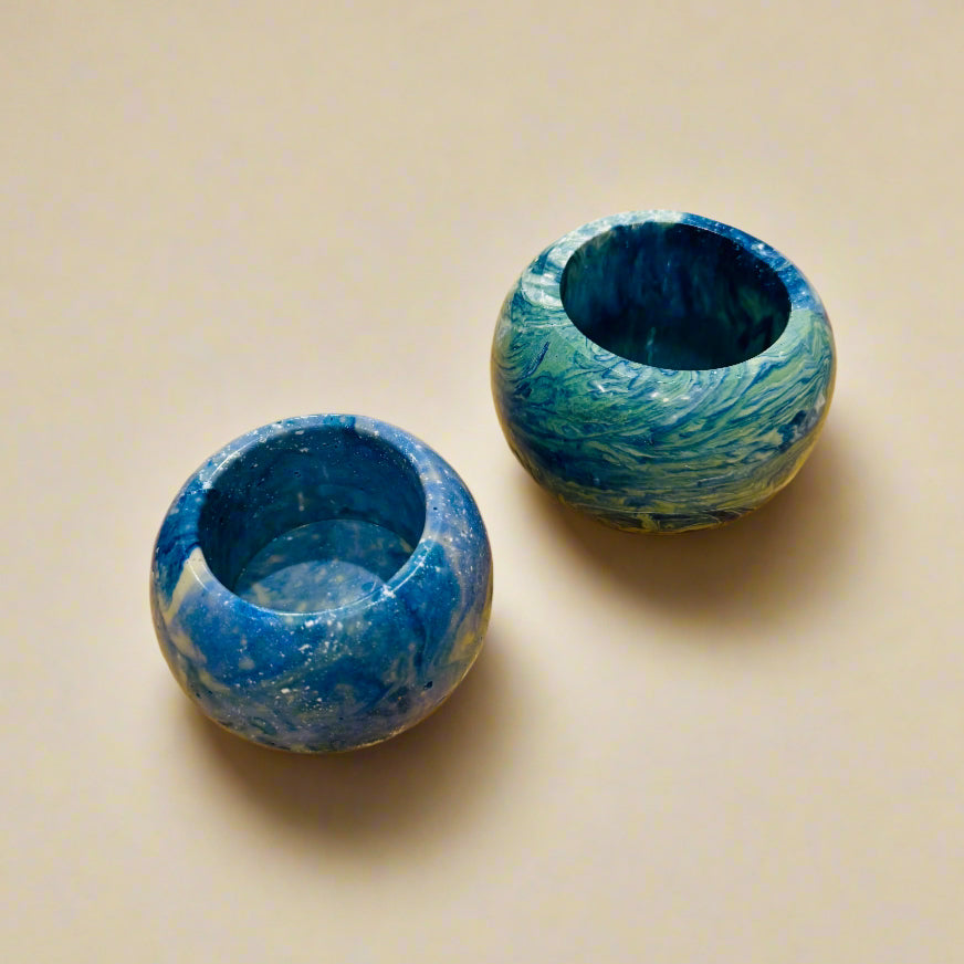 Womenmart Resin Globe Catch All Blue view 2