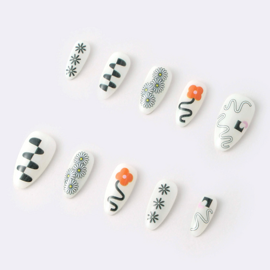 Womenmart Squiggle Fleurs Press On Nail Kit