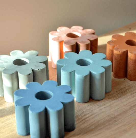 Womenmart Daisy Candle Holder