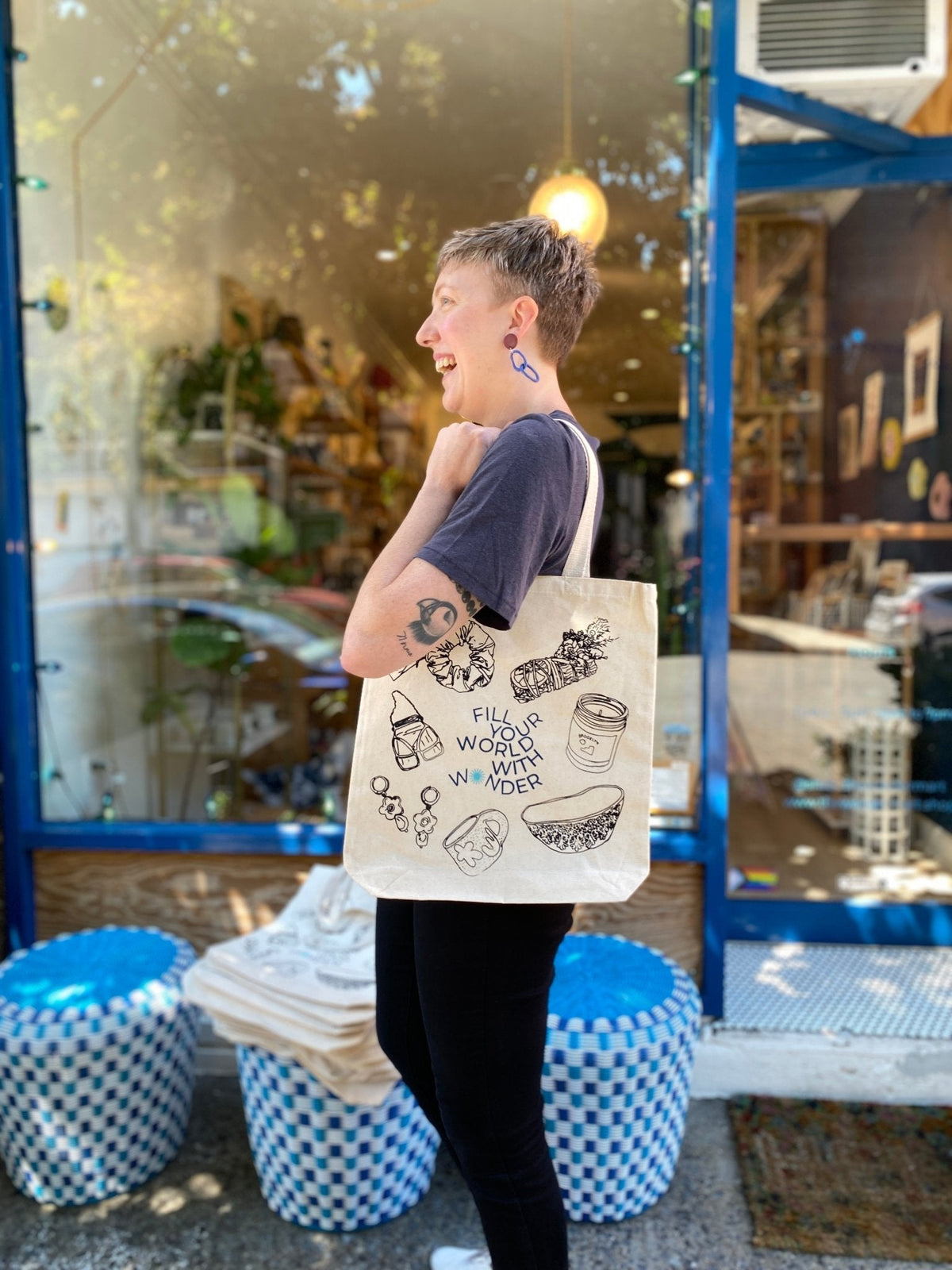 Womenmart The Wonder Tote view 3