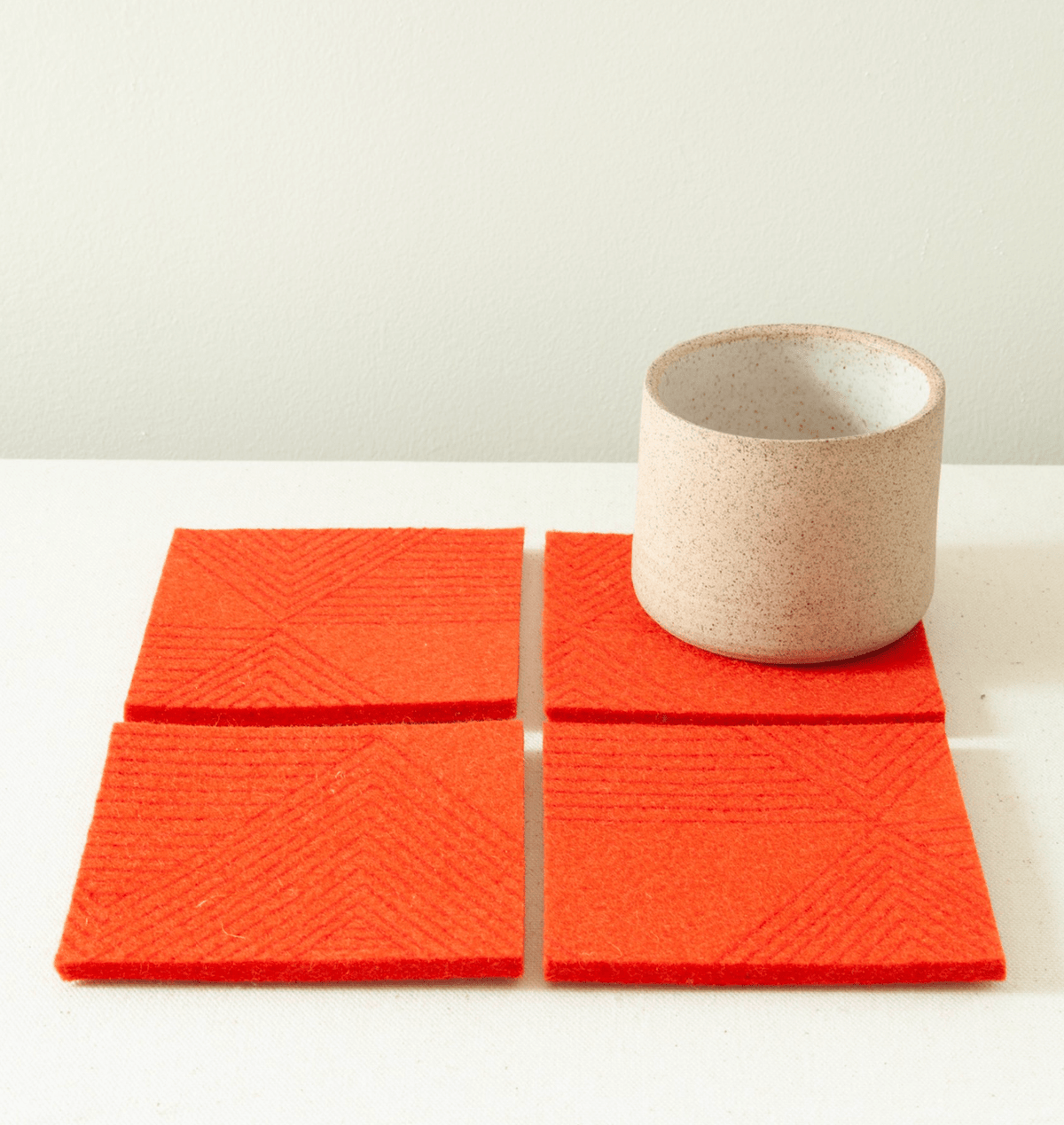 Womenmart Wool Felt Coaster Set Red Zig Zag view 2